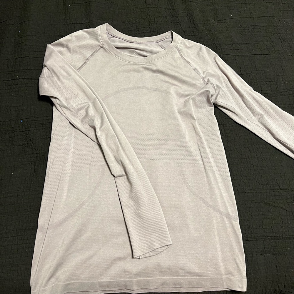Lululemon swiftly tech long sleeve shirt. New without tags. Gray purple color.